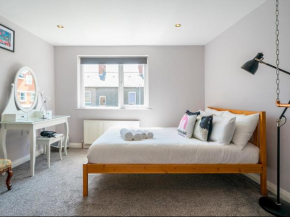 Pass the Keys Luxury 2Bed 2Bath Townhouse - Perfect for Winter Stay